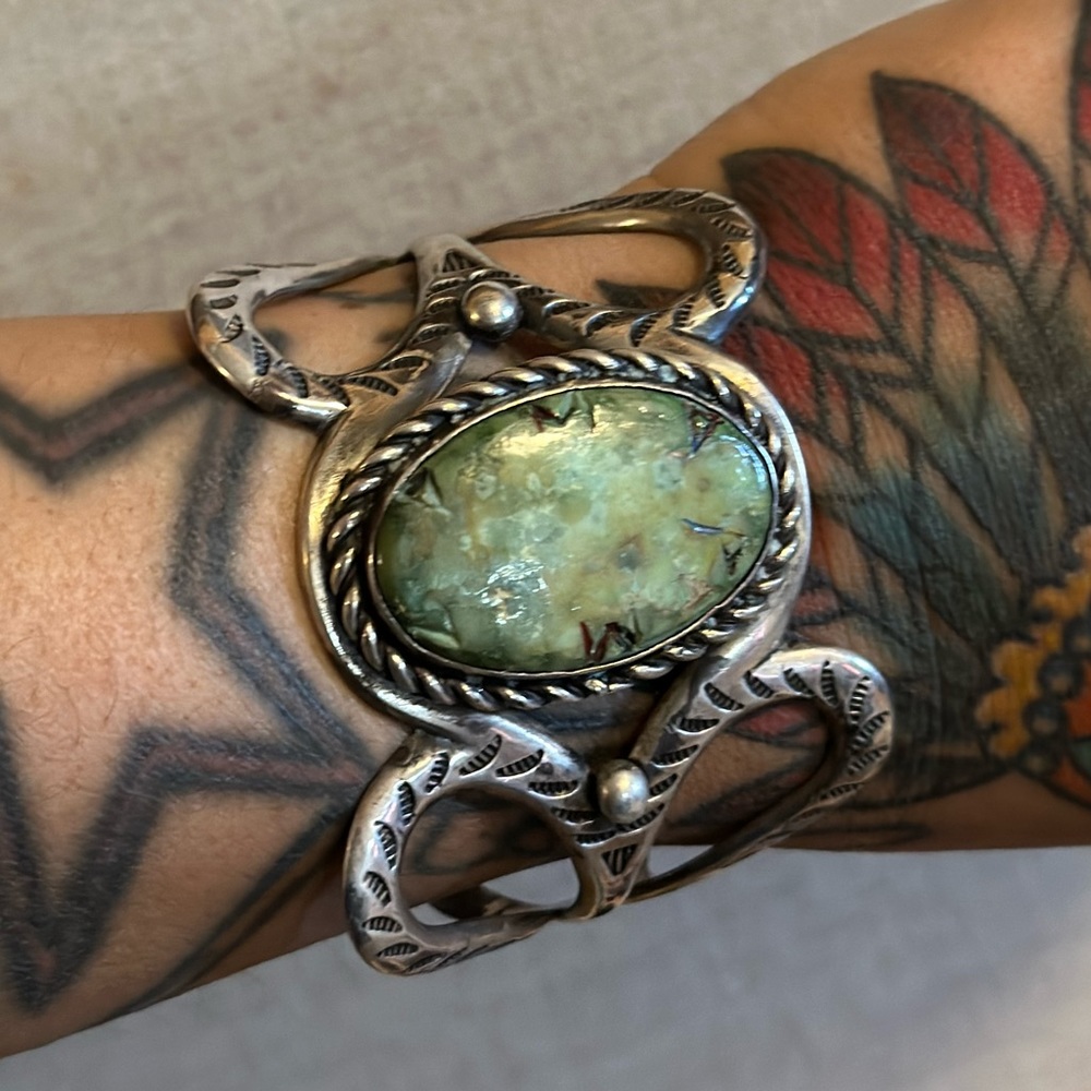 Authentic Vintage Native American Royston Turquoise Sterling Cuff - Picture 7 of 7